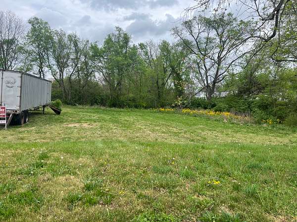 0.58 Acres of Mixed-Use Land for Sale in Columbia, Tennessee