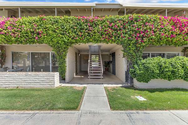 12.2 Acres of Land with Home for Sale in Rancho Mirage, California