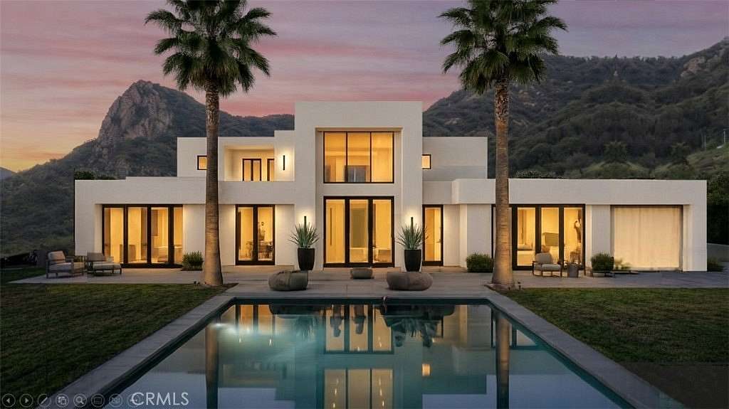 9.89 Acres of Land for Sale in Agoura Hills, California