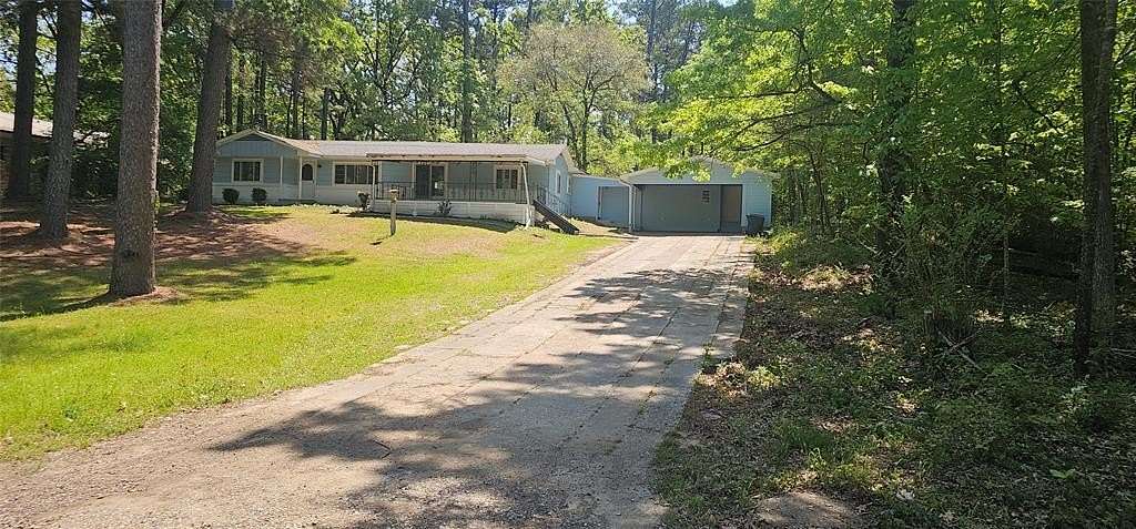 1.8 Acres of Land with Home for Sale in Shreveport, Louisiana