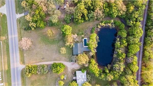 3 Acres of Improved Mixed-Use Land for Sale in Pilot Point, Texas