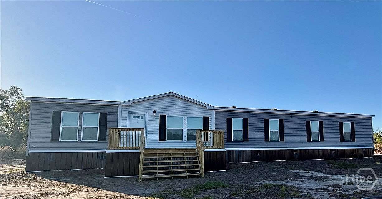 2.66 Acres of Land with Home for Sale in Hinesville, Georgia