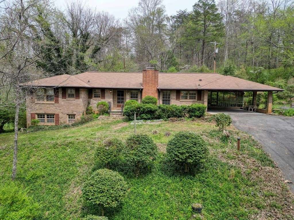 3.5 Acres of Land with Home for Sale in Blairsville, Georgia