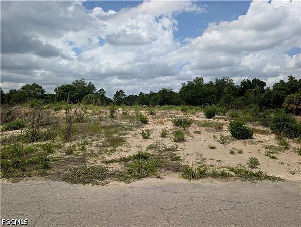0.5 Acres of Residential Land for Sale in Lehigh Acres, Florida