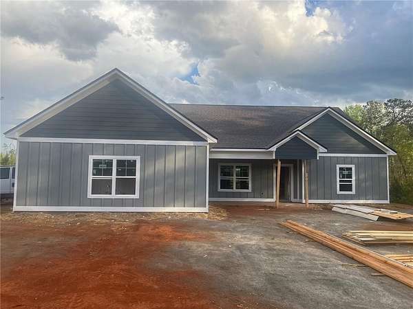 5 Acres of Land with Home for Sale in Salem, Alabama