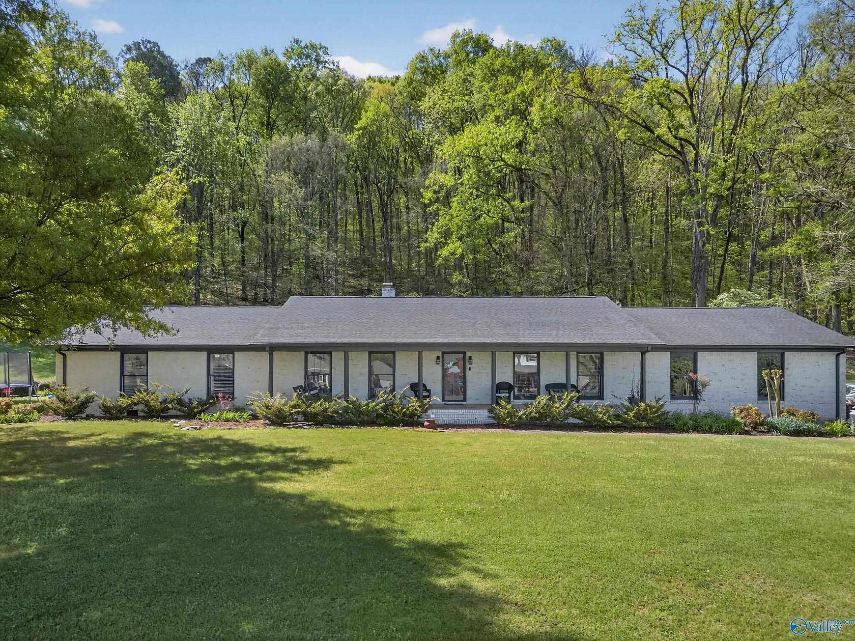2.38 Acres of Land with Home for Sale in Guntersville, Alabama