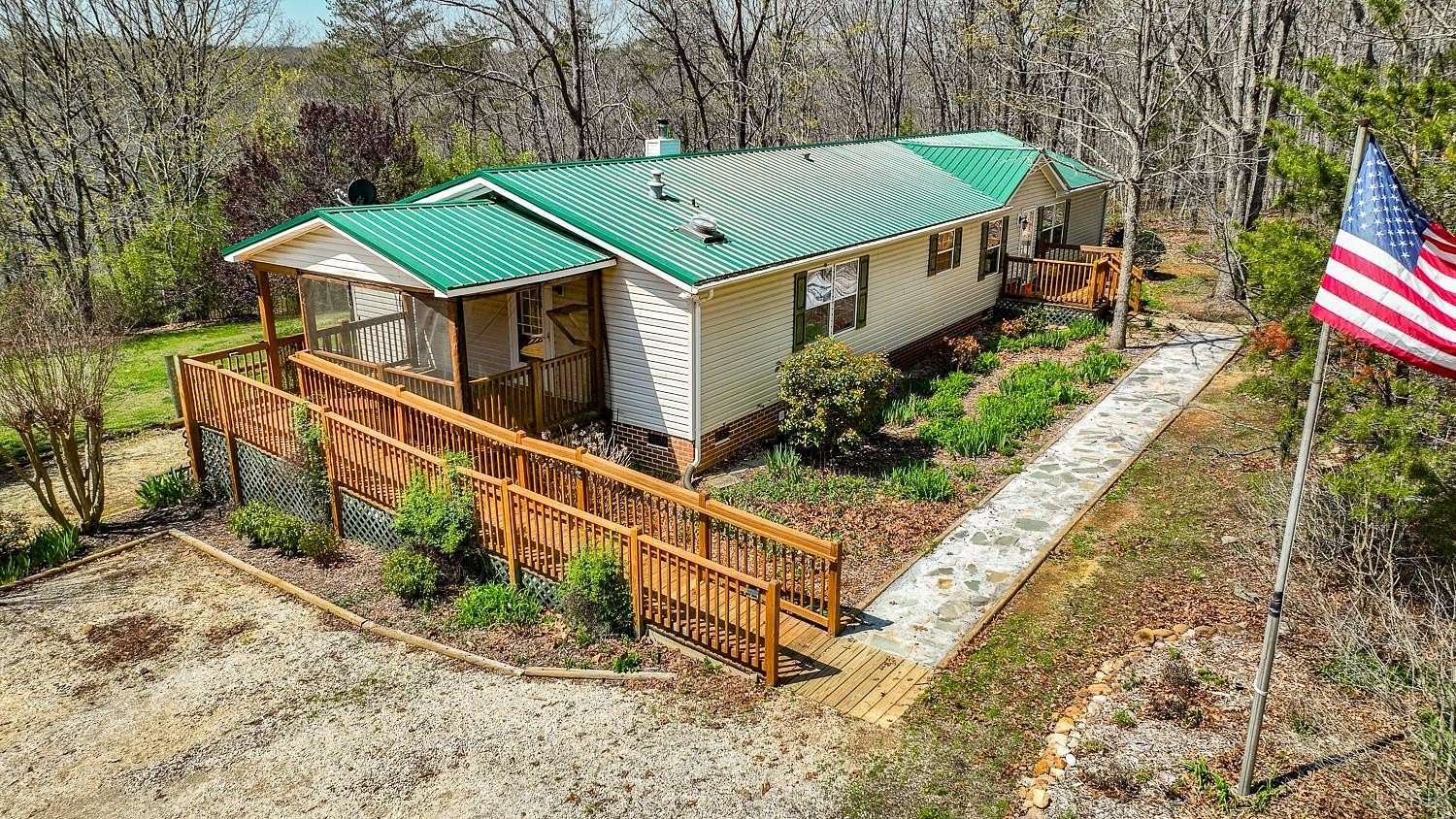 24.5 Acres of Recreational Land with Home for Sale in Gladstone, Virginia