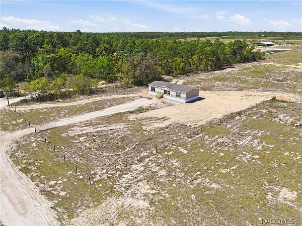 2 Acres of Land with Home for Sale in Dunnellon, Florida