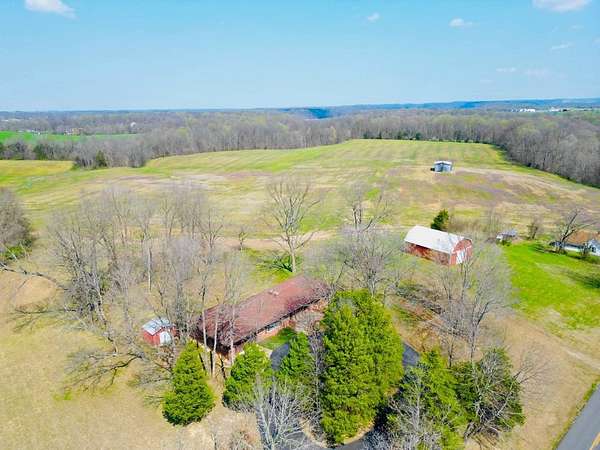 140 Acres of Land with Home for Sale in Columbia, Kentucky