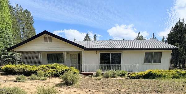 2.36 Acres of Land with Home for Sale in La Pine, Oregon