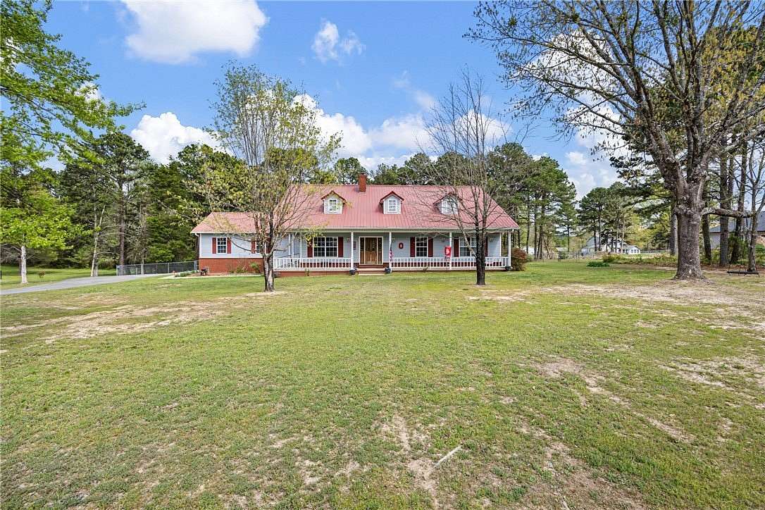 1.62 Acres of Land with Home for Sale in Russellville, Arkansas