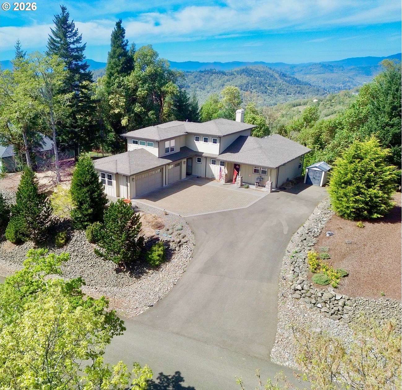 2.4 Acres of Land with Home for Sale in Roseburg, Oregon