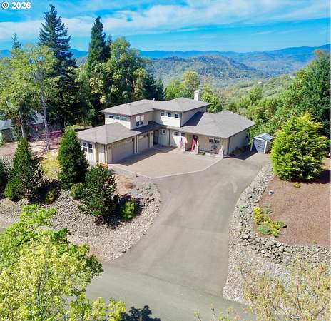 2.4 Acres of Land with Home for Sale in Roseburg, Oregon