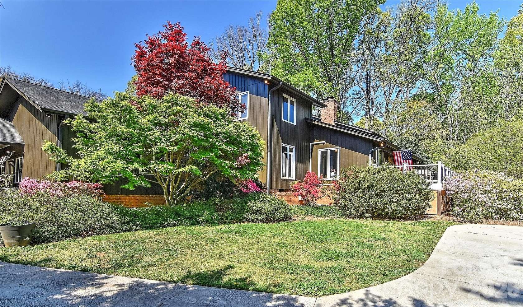 1.67 Acres of Land with Home for Sale in Charlotte, North Carolina