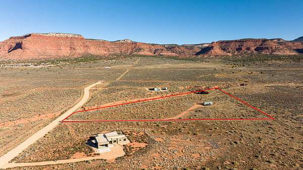 5 Acres of Residential Land for Sale in Kanab, Utah