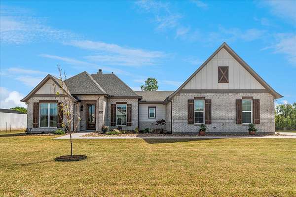 1.5 Acres of Land with Home for Sale in Trenton, Texas