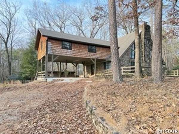 1.5 Acres of Land with Home for Sale in Mount Ida, Arkansas