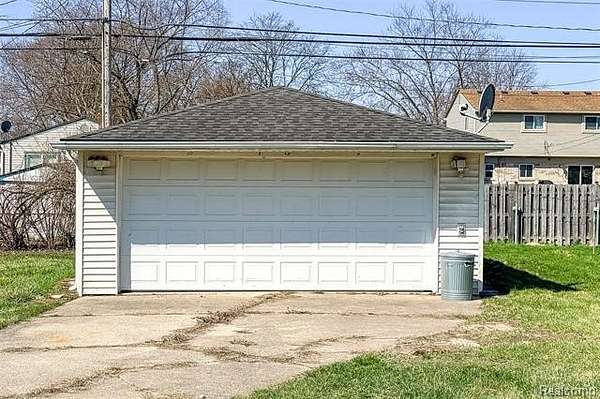 0.12 Acres of Residential Land for Sale in Westland, Michigan