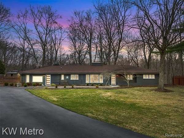 2.36 Acres of Land with Home for Sale in Southfield, Michigan