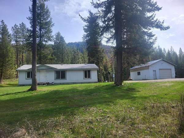 16 Acres of Land with Home for Sale in Rice, Washington