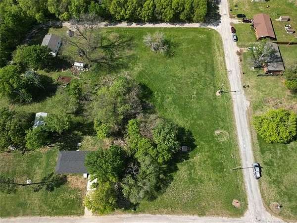 0.32 Acres of Residential Land for Sale in Davis, Oklahoma