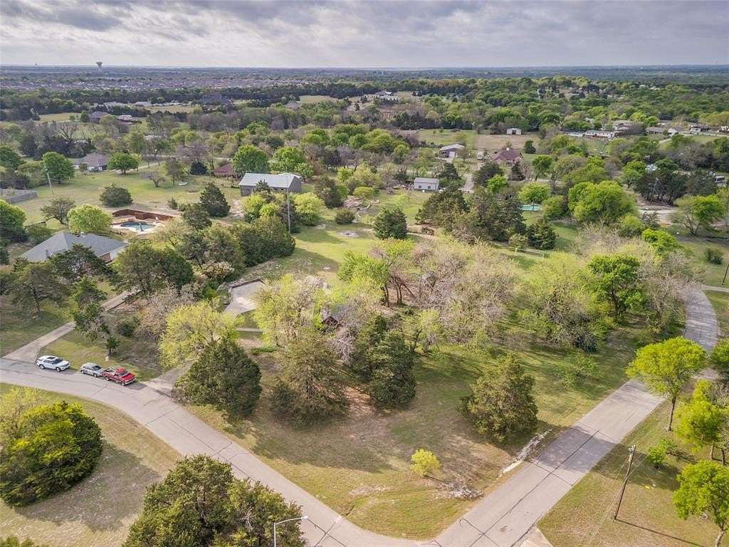 2 Acres of Land with Home for Sale in Lowry Crossing, Texas