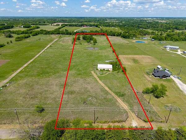 10 Acres of Land for Sale in Lone Oak, Texas