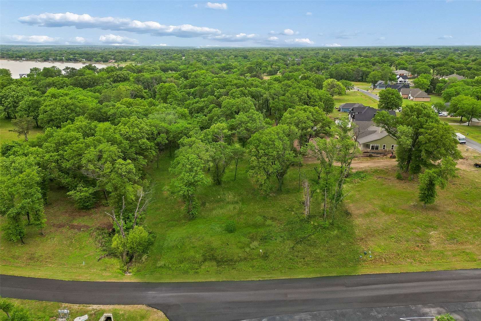 0.84 Acres of Residential Land for Sale in Mabank, Texas