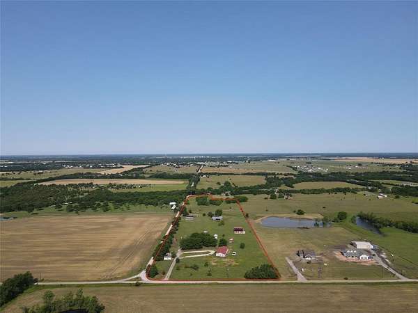 15.3 Acres of Land with Home for Sale in Leonard, Texas