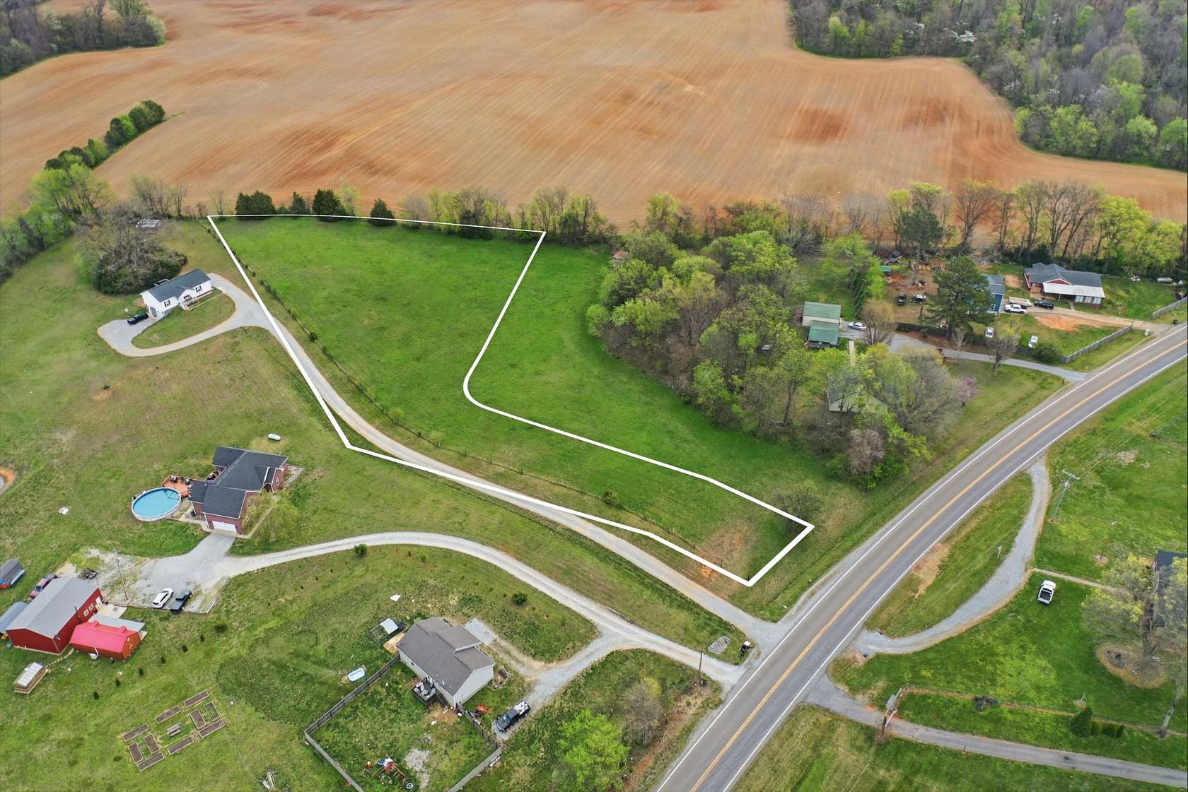 1.69 Acres of Residential Land for Sale in Springfield, Tennessee