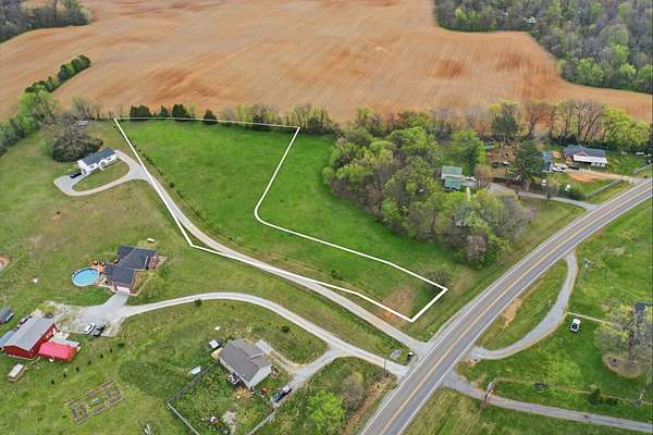 1.69 Acres of Residential Land for Sale in Springfield, Tennessee