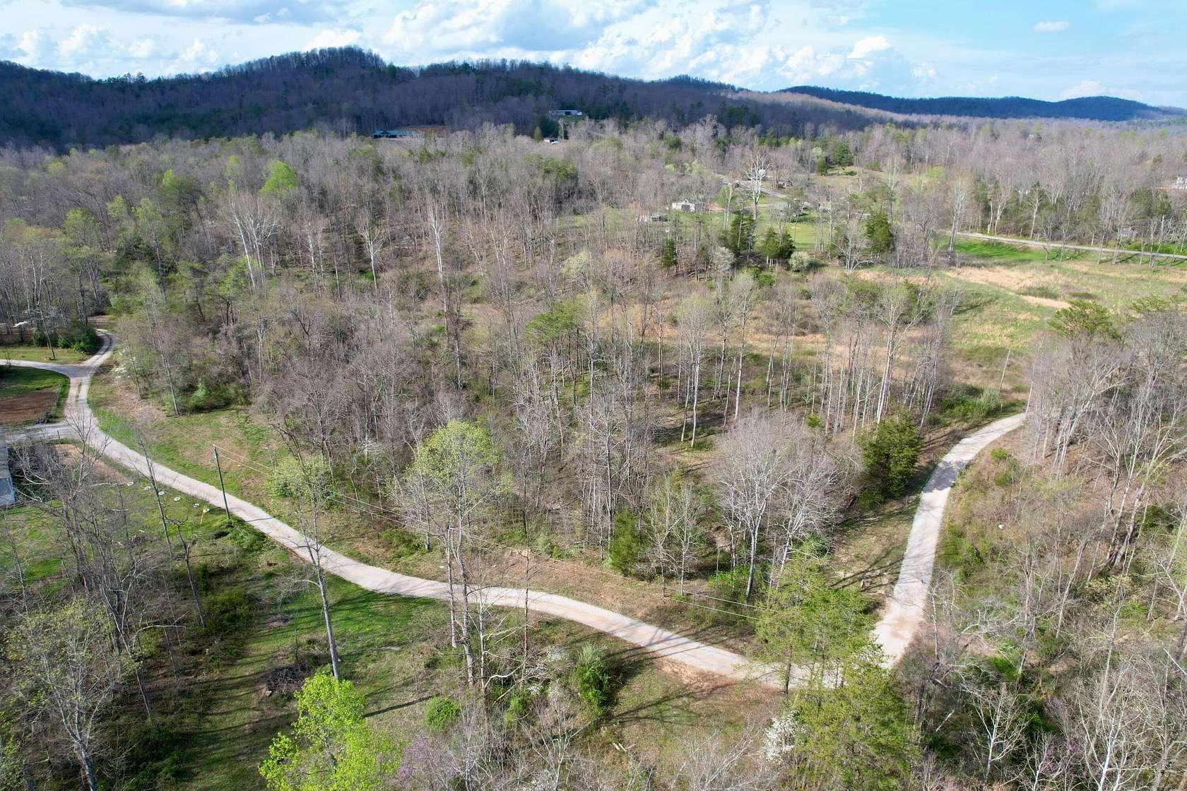 2.83 Acres of Residential Land for Sale in Monticello, Kentucky