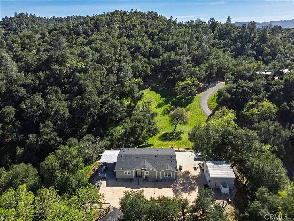 9.42 Acres of Land with Home for Sale in Paso Robles, California