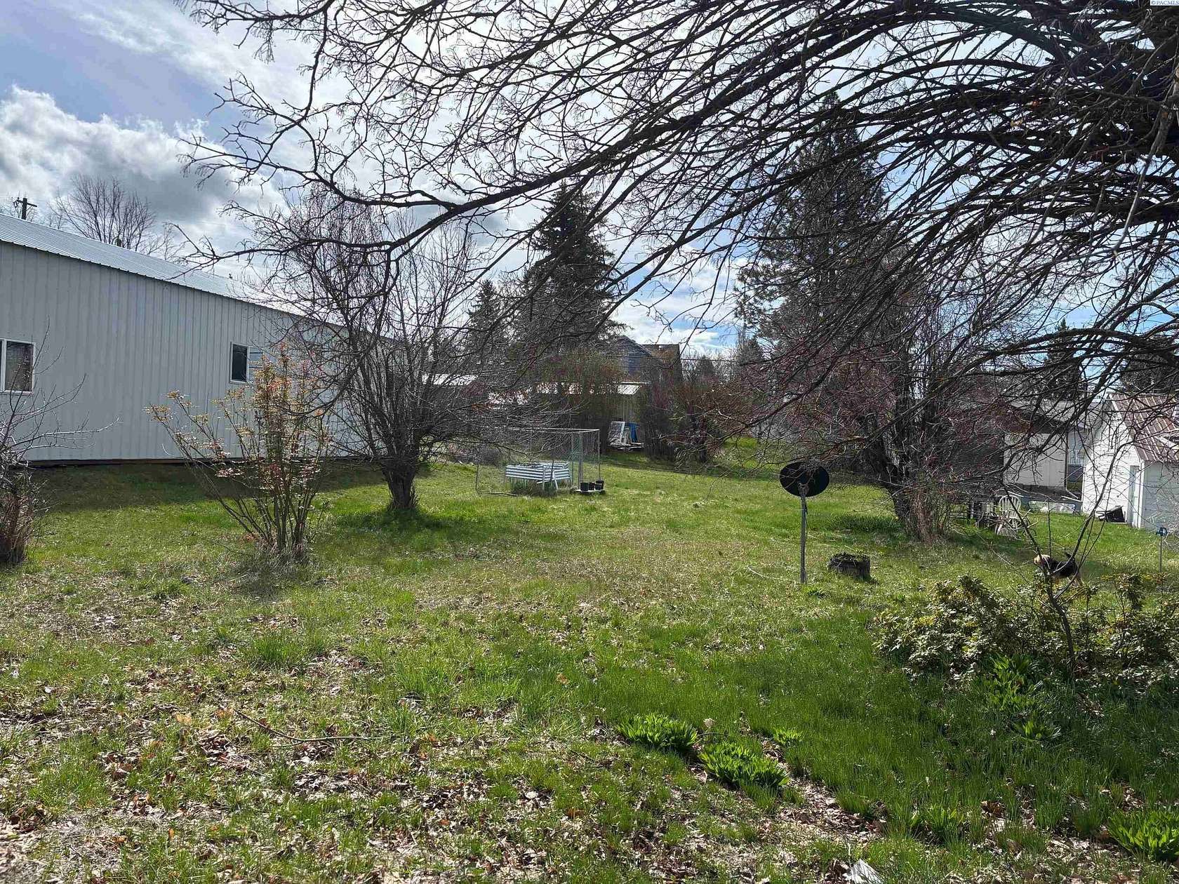 0.12 Acres of Residential Land for Sale in Palouse, Washington