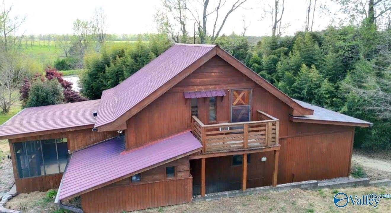 8.6 Acres of Land with Home for Sale in Boaz, Alabama