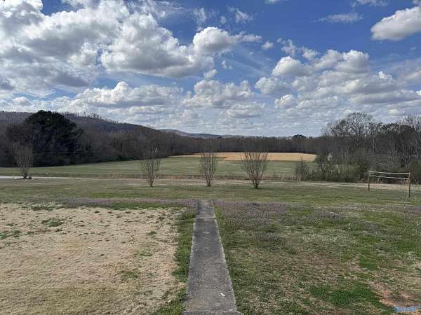 32 Acres of Land with Home for Sale in Somerville, Alabama