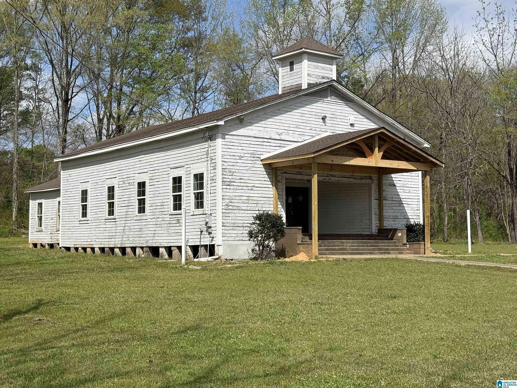 1.77 Acres of Land with Home for Sale in Wilsonville, Alabama