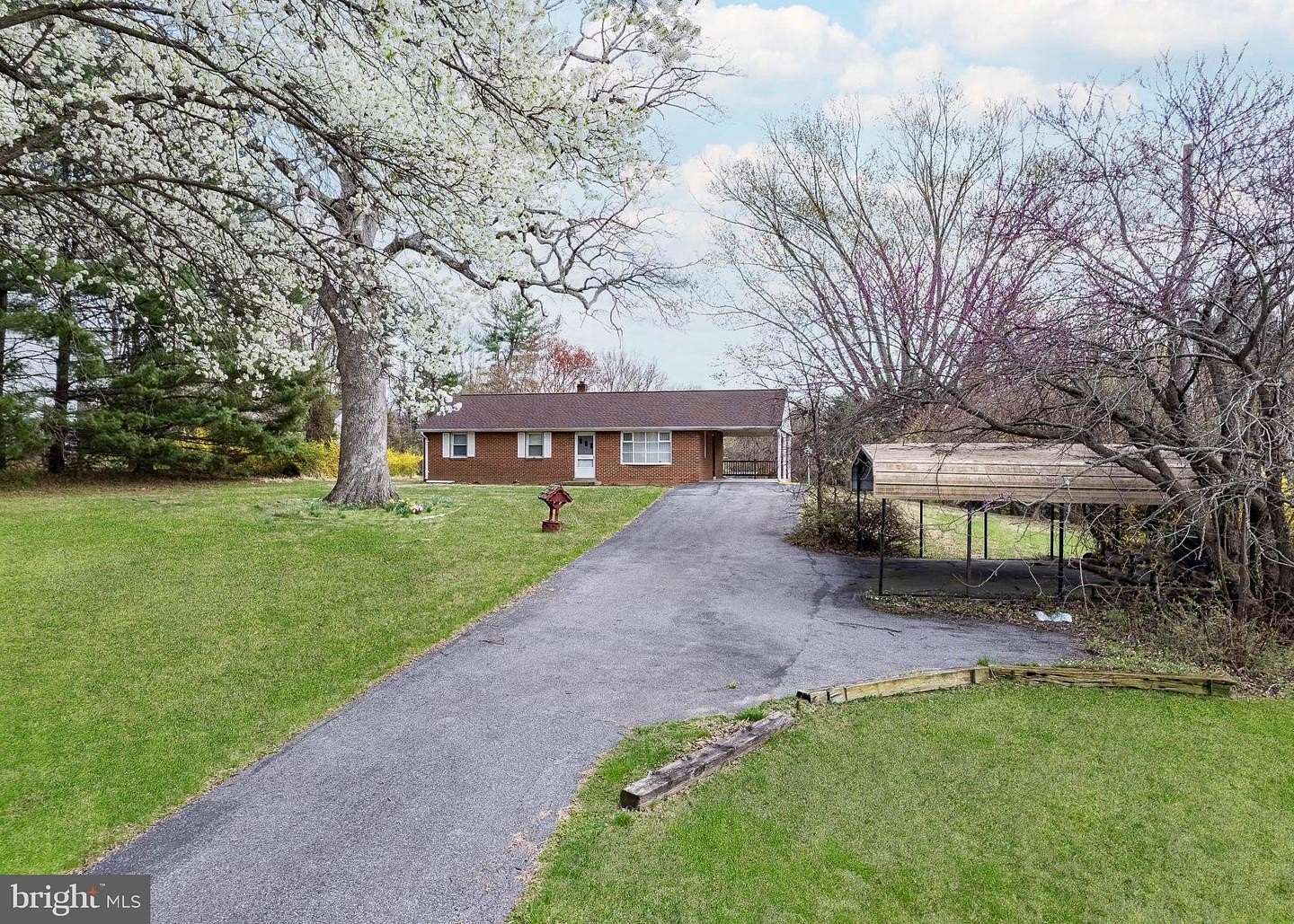 4 Acres of Land with Home for Sale in Columbia, Maryland