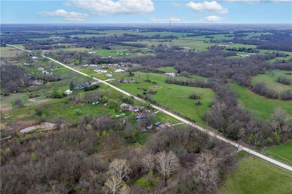 11 Acres of Land for Sale in Warrensburg, Missouri