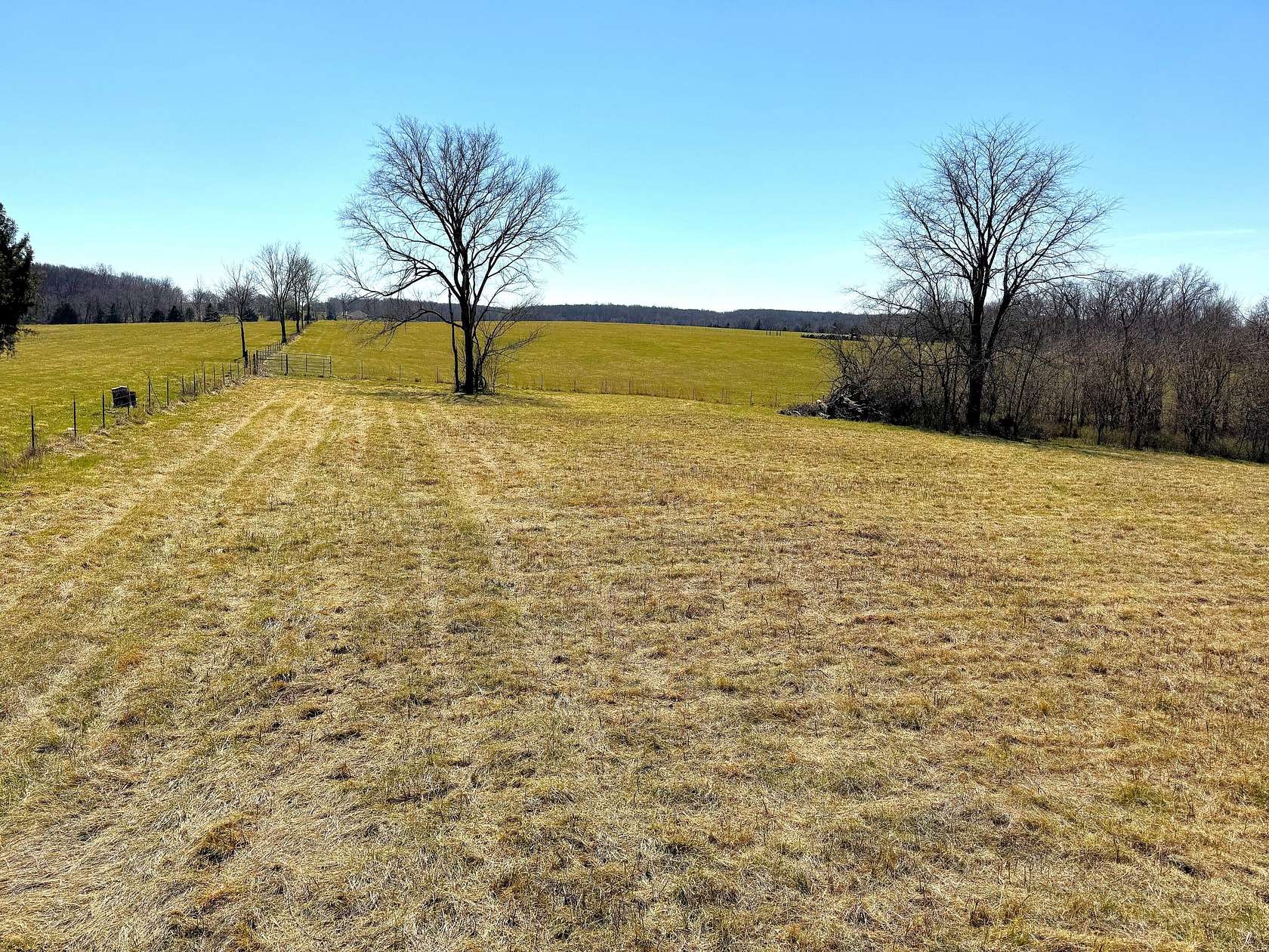 8.17 Acres of Agricultural Land for Sale in Elkland, Missouri