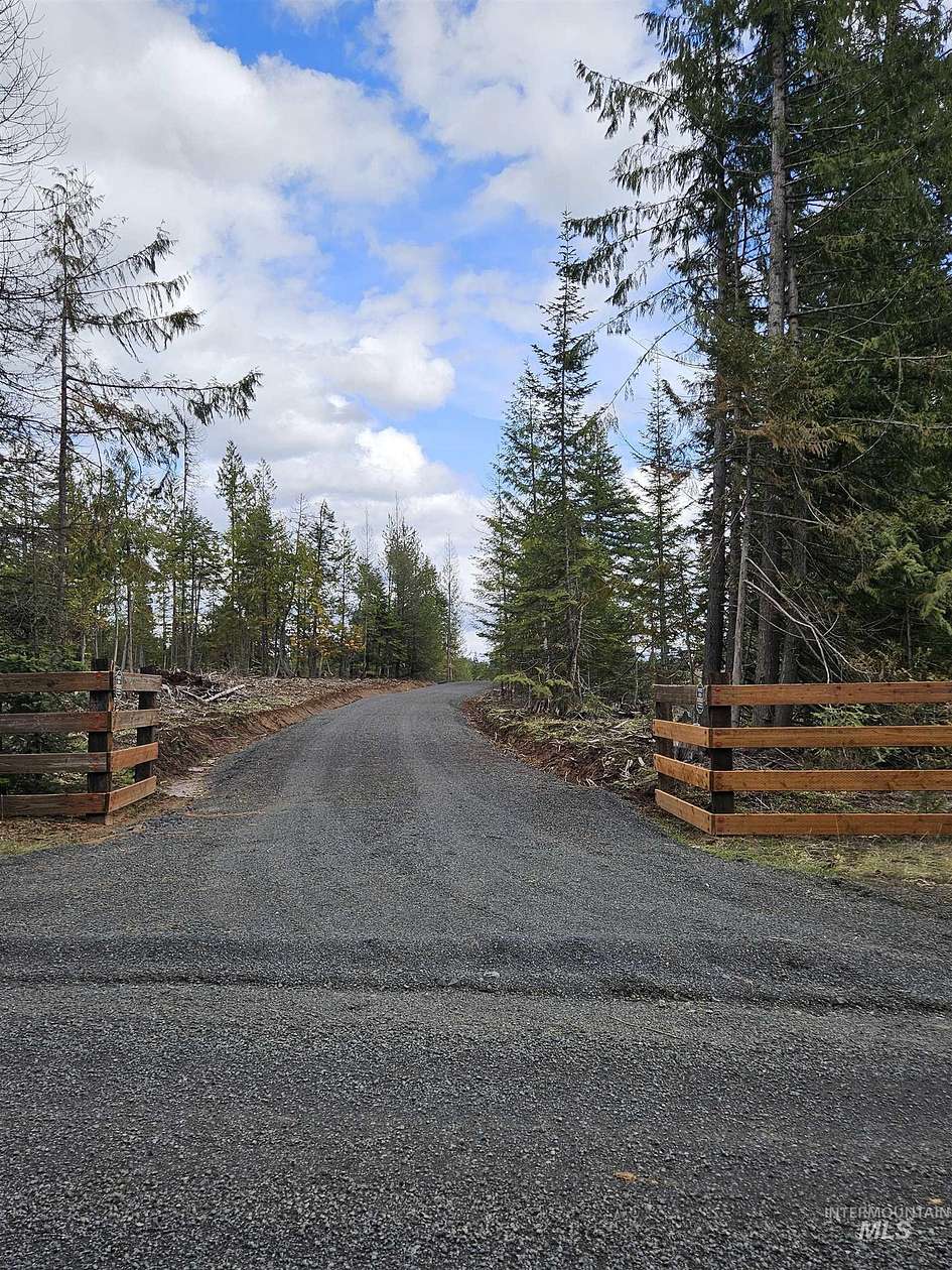 5 Acres of Residential Land for Sale in Weippe, Idaho