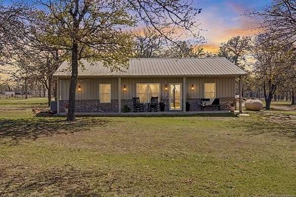 19 Acres of Recreational Land with Home for Sale in Skiatook, Oklahoma