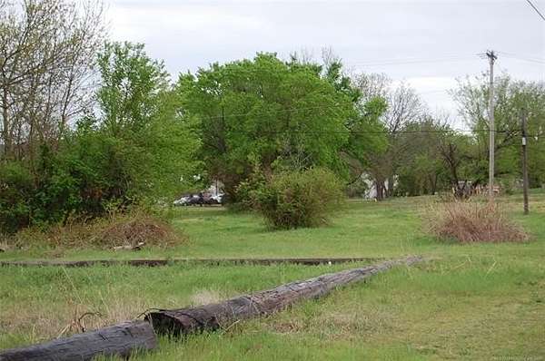 0.78 Acres of Mixed-Use Land for Sale in Henryetta, Oklahoma