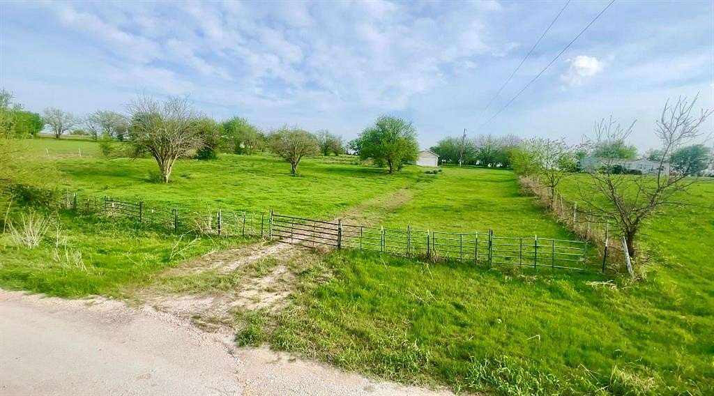 2 Acres of Land for Sale in Rhome, Texas