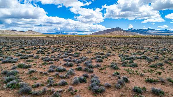 0.88 Acres of Residential Land for Sale in Kingman, Arizona