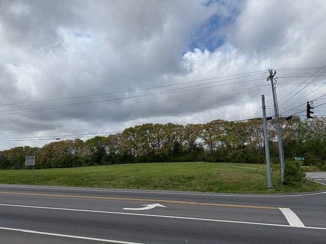 1 Acre of Commercial Land for Sale in Winchester, Tennessee