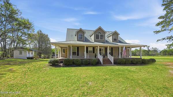 10 Acres of Land with Home for Sale in Grifton, North Carolina