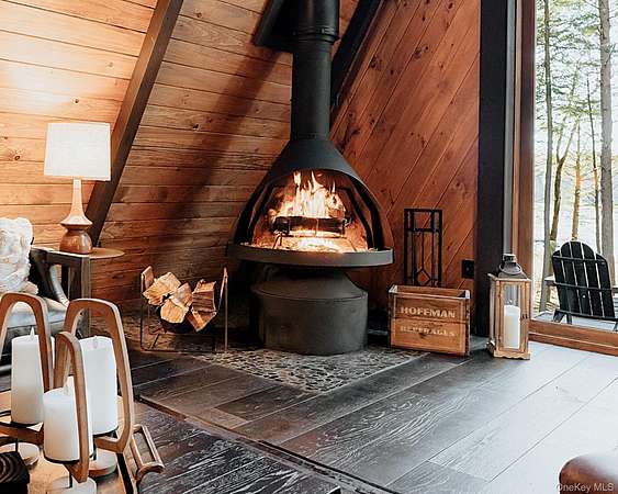 5 Acres of Land with Home for Sale in Swan Lake, New York