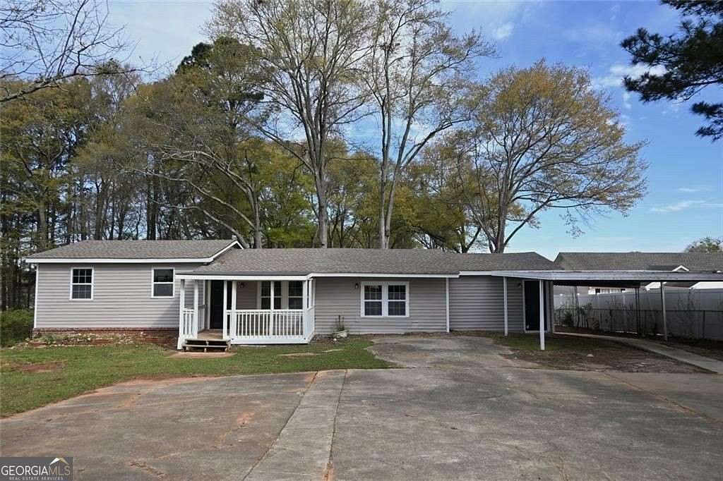 1.79 Acres of Land with Home for Sale in Villa Rica, Georgia