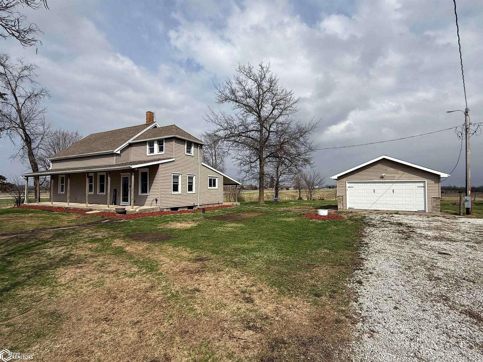 1.67 Acres of Land with Home for Sale in Lockridge, Iowa